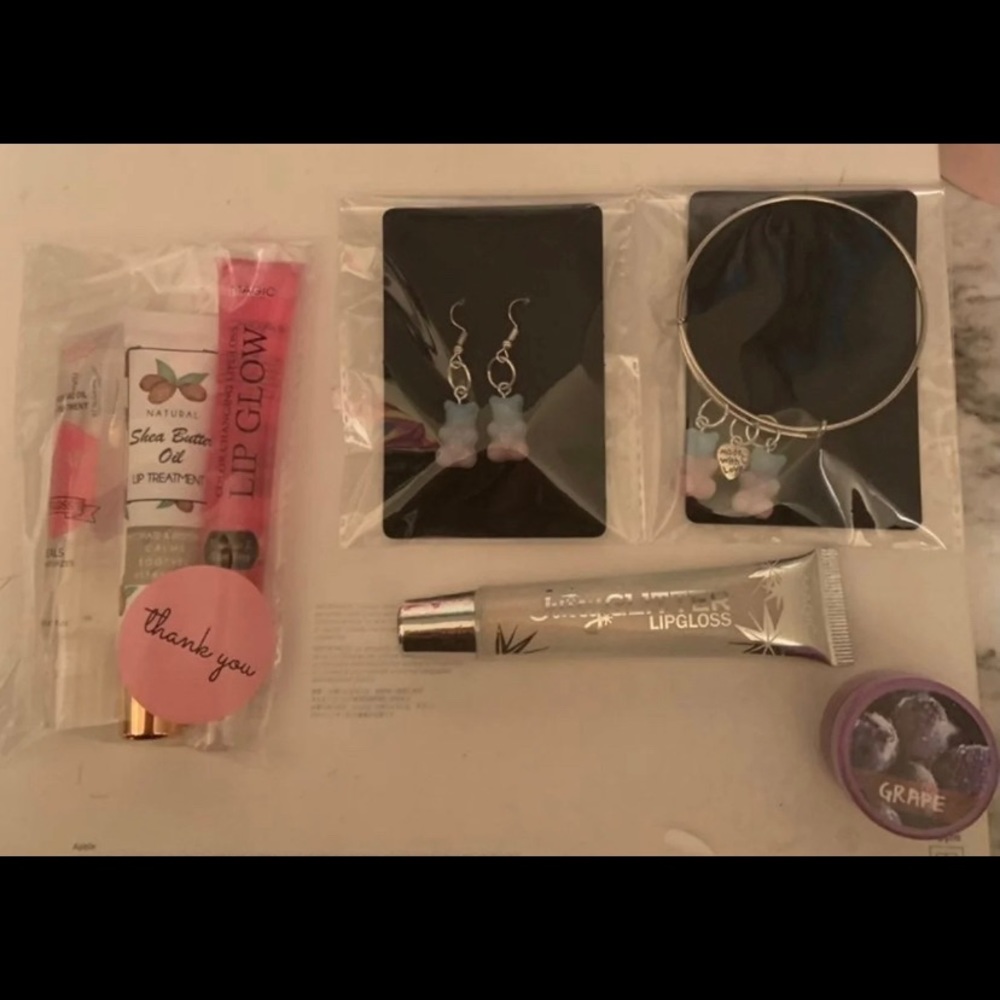 Lip gloss and jewelry